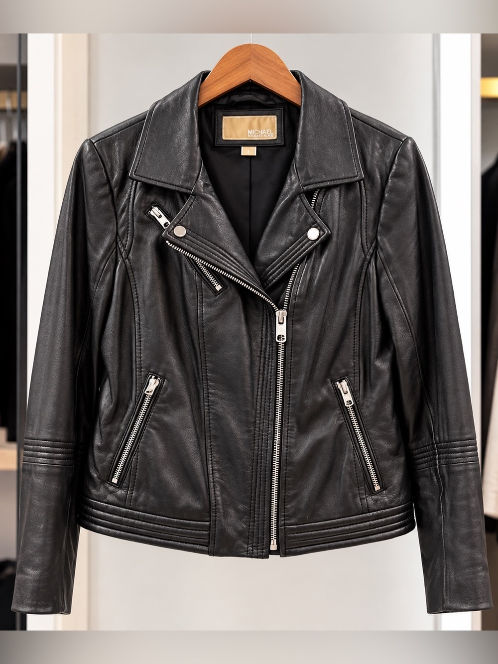 100% Leather Motorcycle Jacket
MICHAEL Michael Kors Women's Black Jacket